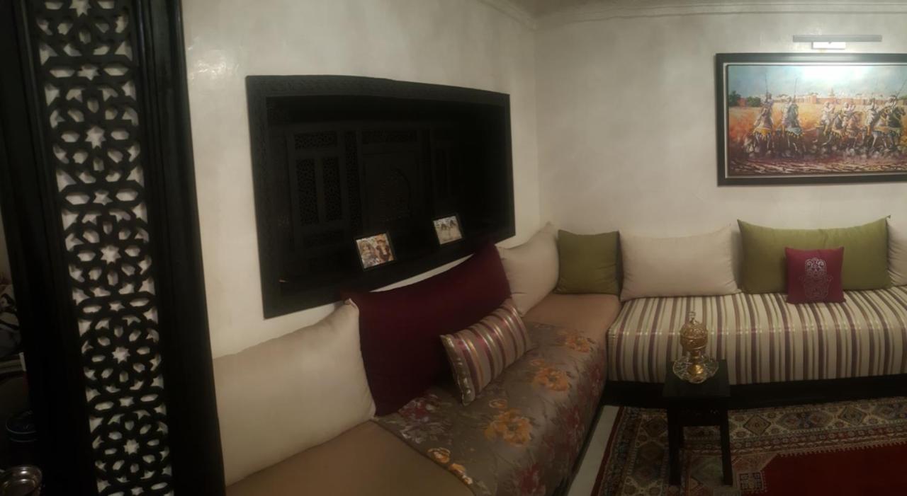 Ayam Room Salé Exterior foto